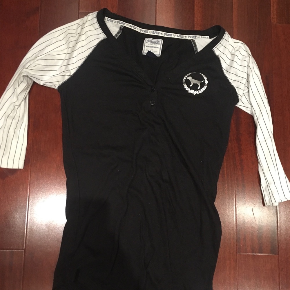 Victoria’s Secret White Sox tee